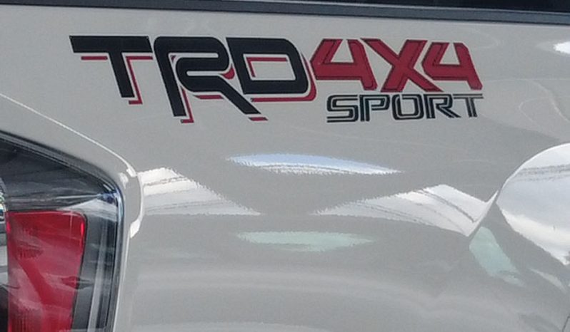 Toyota Tacoma TRD Sport 4×4 2022 full